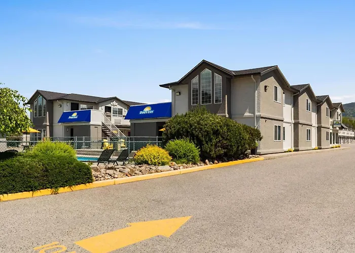 Resort: Days Inn By Wyndham Kelowna